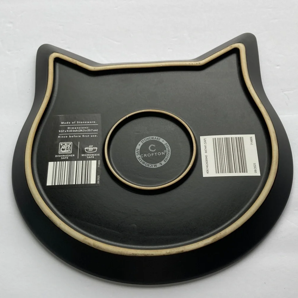 Black Cat-Shaped Stoneware Dinner Plate with Sparkle